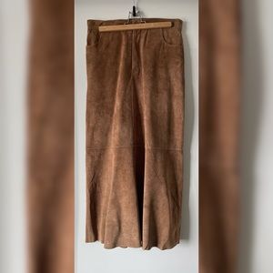 Brown suede skirt - size 12